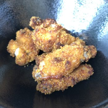 MW Restaurant - Mamma's Fried Chicken (Happy Hour) - New American Near Me - Honolulu, Hawaii