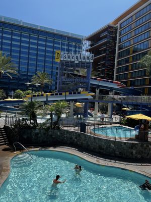 The Villas at Disneyland Hotel by null