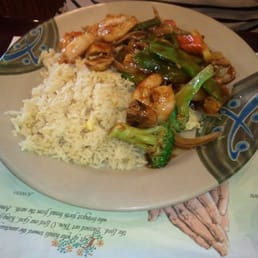 Jumbo shrimp and mixed vegetables Jumbo shrimp and mixed vegetables