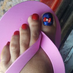 Glamour Nails - Left foot ladies and gents. Can't believe I paid and tipped for this!