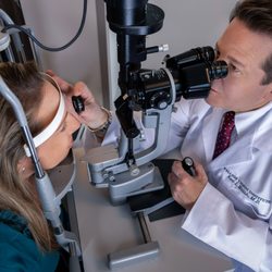 Wellish Abrams Vision Institute - Dr. Kent Wellish, MD - Founder and Lead Ophthalmologist