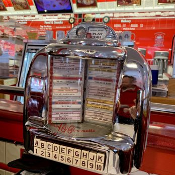 Cakes & Creams - Booth jukebox - Pizza Near Me - Branson, Missouri Cakes & Creams - Booth jukebox - Pizza Near Me - Branson, Missouri