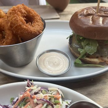 LOCAL Public Eatery Liberty Village - Brooklyn burger - Sports Bars Near Me - Toronto, Ontario