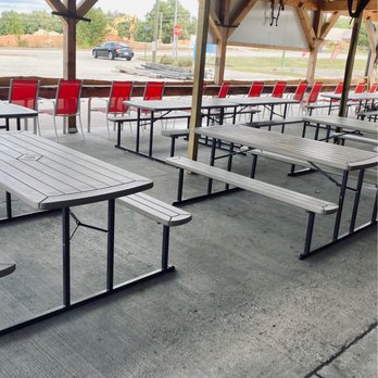 The Tavern Smokehouse - a picnic area with tables and benches - Barbeque Near Me - Camdenton, Missouri