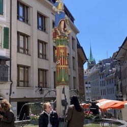 Place de la Palud - Fountain