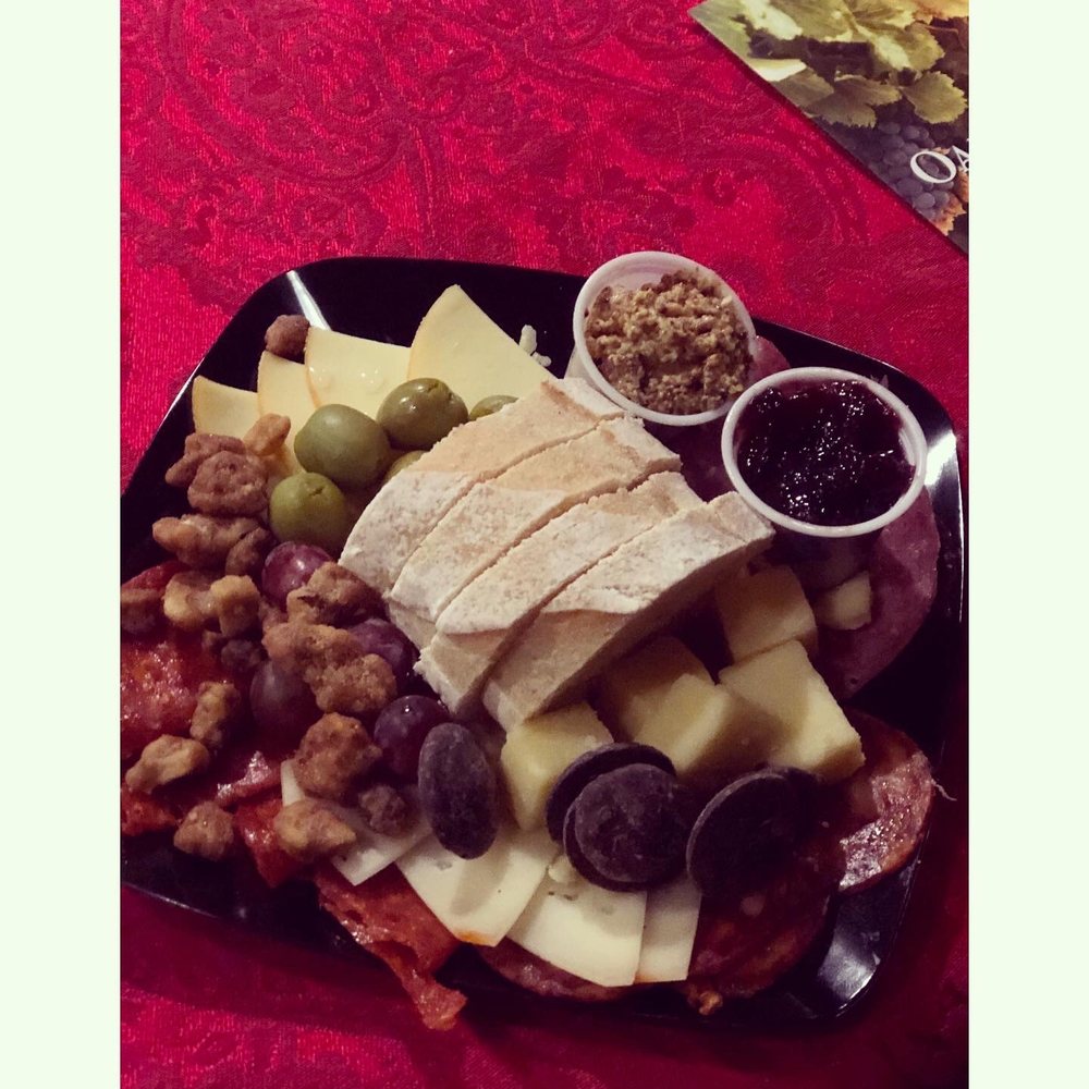 Oak Mountain Winery - Cheese and meat platter - Wineries Near Me - Temecula, California Oak Mountain Winery - Cheese and meat platter - Wineries Near Me - Temecula, California