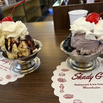 Shady Glen - Vanilla sundae & Blueberry sundae - Burgers Near Me - Manchester, Connecticut Shady Glen - Vanilla sundae & Blueberry sundae - Burgers Near Me - Manchester, Connecticut