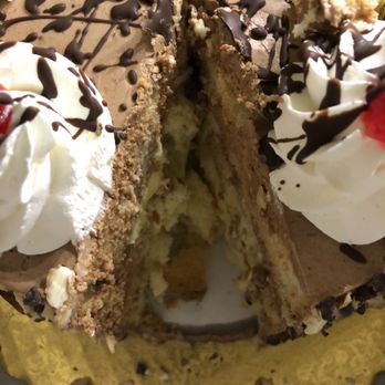 Le Roi Pastry Shop - Desserts Near Me - Dearborn, Michigan Le Roi Pastry Shop - Desserts Near Me - Dearborn, Michigan