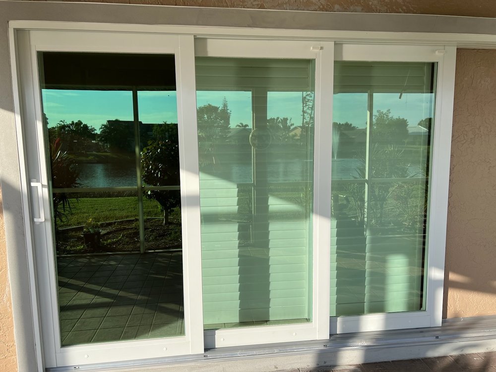 CR GLASS AND DOOR PRO Updated August 2024 Fort Myers, Florida