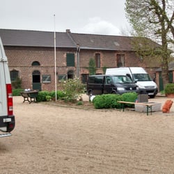 Reitanlage Haus Breitmaar - "Möbelwagen" mit Equipment