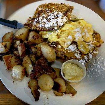 Honey & Co - Fall French Toast - Breakfast & Brunch Near Me - Salem, Oregon