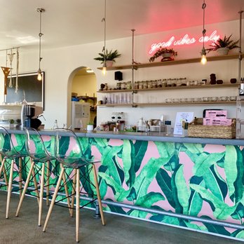 Vibe Cafe - View after main entrance - Cafes Near Me - Hilo, Hawaii Vibe Cafe - View after main entrance - Cafes Near Me - Hilo, Hawaii