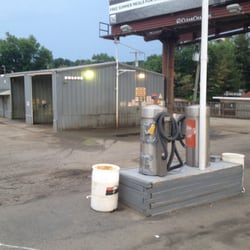 5 wash bays and 10 vacuums