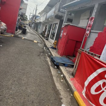 Placita La Perla - Bars Near Me - San Juan, Puerto Rico