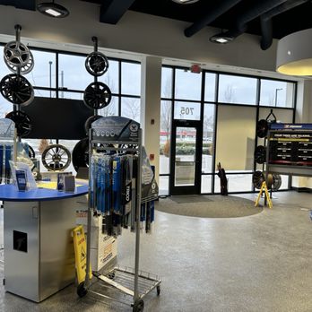 Tire Discounters - Show room - Tires Near Me - Greenwood, Indiana Tire Discounters - Show room - Tires Near Me - Greenwood, Indiana