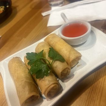 D Thai Bistro - Egg rolls - Thai Near Me - Mesquite, Nevada