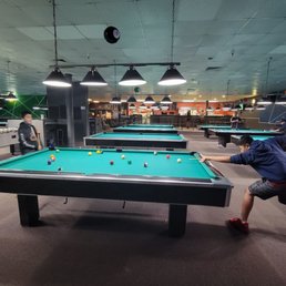 Pool table