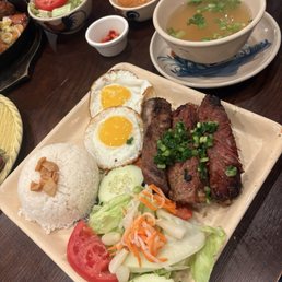 Spicy Grilled Pork Chop Broken Rice /. Cơm Tấm Sườn Cây Nướng Spicy Grilled Pork Chop Broken Rice /. Cơm Tấm Sườn Cây Nướng