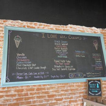 Double Dips Ice Creamery - menu on chalkboard - Ice Cream & Frozen Yogurt Near Me - North Platte, Nebraska