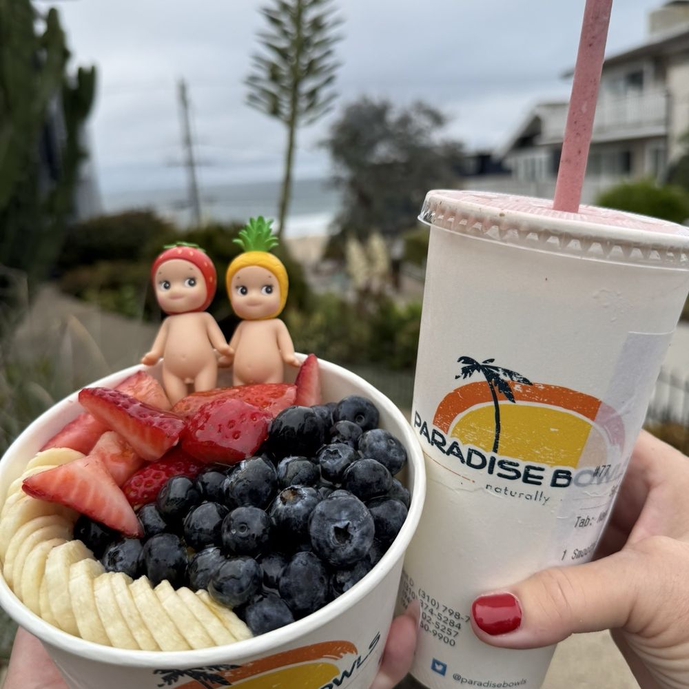 Paradise Bowls - Gaucho Açaí Bowl and The Strand Smoothie - Juice Bars & Smoothies Near Me - Manhattan Beach, California Paradise Bowls - Gaucho Açaí Bowl and The Strand Smoothie - Juice Bars & Smoothies Near Me - Manhattan Beach, California