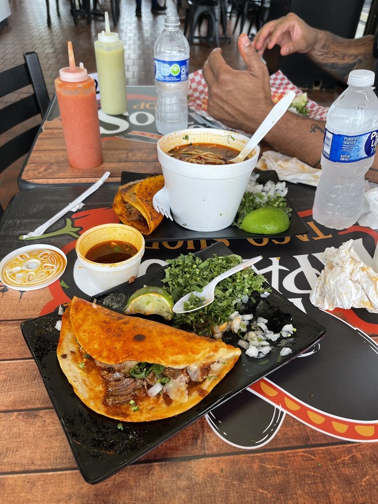 Los Tapatios Taco Shop