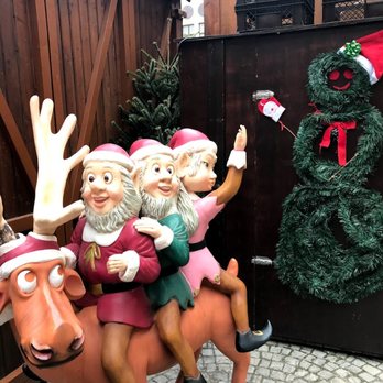 Weihnachtsdorf der Residenz - Dioramas at Weihnachtsdorf der Residenz - Christmas Markets Near Me - Munich, BY