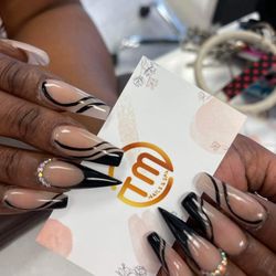 TM Nails & Spa