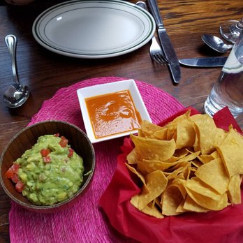 Tacuba Hell's Kitchen - Guacamole and fresh tortilla chips - Mexican Near Me - New York, New York