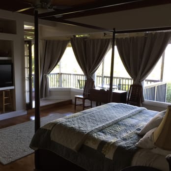 Kauai Banyan Inn - Gorgeous room, this picture doesn't do it justice. This is the Ulu suite. - Vacation Rentals Near Me - Lawai, Hawaii Kauai Banyan Inn - Gorgeous room, this picture doesn't do it justice. This is the Ulu suite. - Vacation Rentals Near Me - Lawai, Hawaii