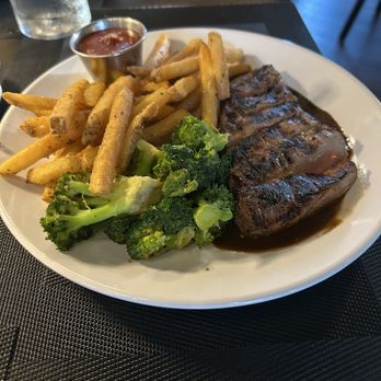Timothy's - Steak fritas - Breakfast & Brunch Near Me - St Louis, Missouri