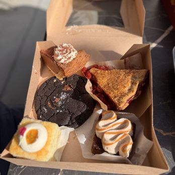Helms Bakery - Bakeries Near Me - Los Angeles, California Helms Bakery - Bakeries Near Me - Los Angeles, California