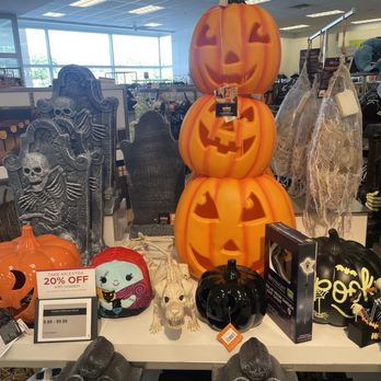 Kohl's - Department Stores Near Me - NEWBURGH, New York
