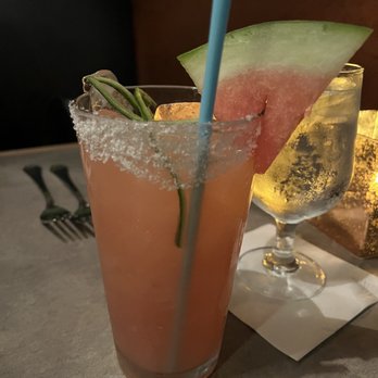 Redwoods Grill & Bar - Bars Near Me - Chester, New Jersey