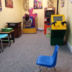 Pediatric Dentistry of Fredericksburg - Waiting area