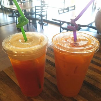 The Kirin Hut - Peach black tea (left) & Thai tea (right) - Chinese Near Me - Lancaster, California The Kirin Hut - Peach black tea (left) & Thai tea (right) - Chinese Near Me - Lancaster, California