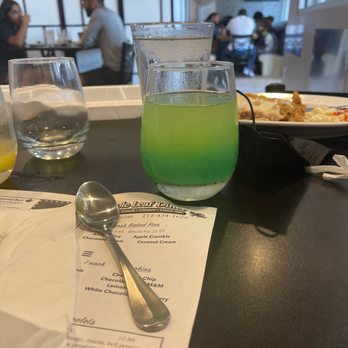 Maple Leaf Diner - American Near Me - Dallas, Texas