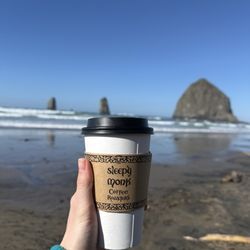 Divine Grounds Coffee - Hazelnut Latte 16 oz