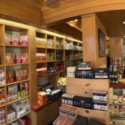 The Better Cheddar - Inside the store