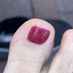 U Nails & Spa - I choose a signatures pedicure but the publish didn't dry after 4 hours, they hurt me, and I never came back!