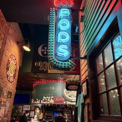 Pizza Plant Italian Pub - Front Entrance
