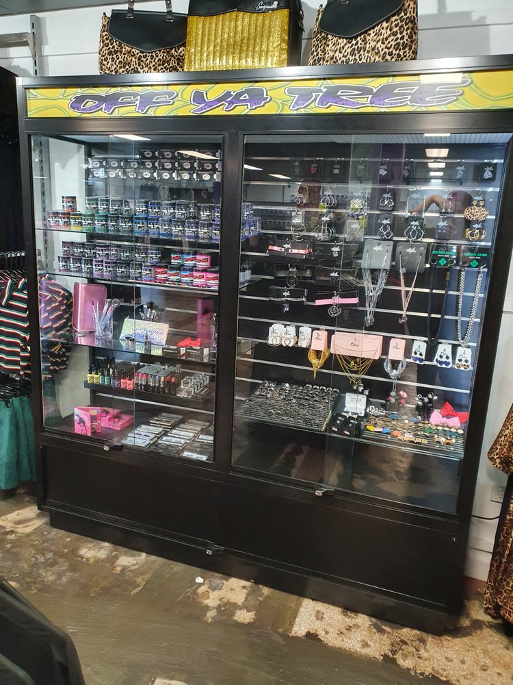 OFF YA TREE Updated September 2024 31 Photos 136 Queen St Mall