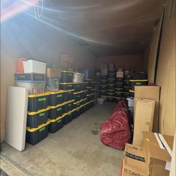 Premier Moving - This was the unload at the storage unit. I was so pleasantly surprised on how well this was unloaded. - Movers Near Me - Riverside, California