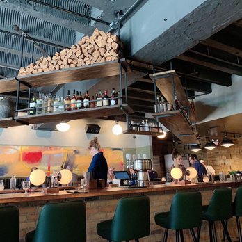 Roebuck - Bar area - Pizza Near Me - Chicago, Illinois