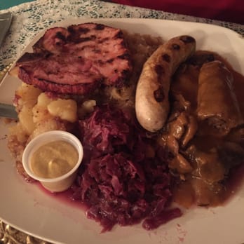Das Steinhaus - Sampler meal - German Near Me - Jefferson City, Missouri Das Steinhaus - Sampler meal - German Near Me - Jefferson City, Missouri