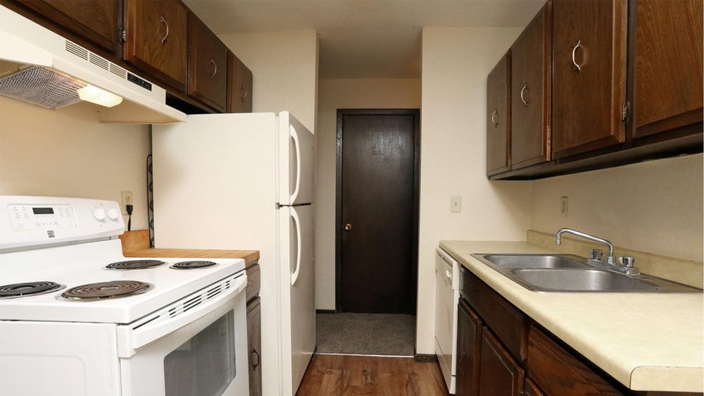 NORTH SHORE APARTMENTS Updated September 2024 12 Photos 1167 N