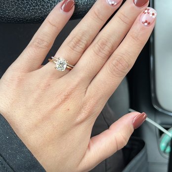 New Queen Nails I - Nail Salons Near Me - Ossining, New York