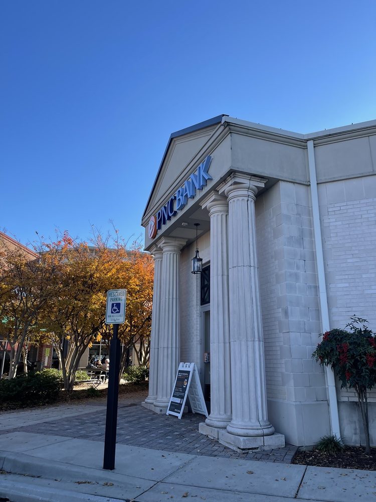 PNC BANK Updated September 2024 10 Reviews 14945 Shady Grove Rd