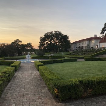 Commodore Perry Estate - Hotels Near Me - Austin, Texas Commodore Perry Estate - Hotels Near Me - Austin, Texas