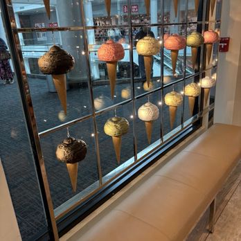 Venchi - Seating area - Gelato Near Me - White Plains, New York Venchi - Seating area - Gelato Near Me - White Plains, New York