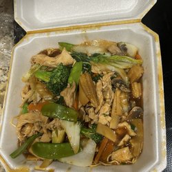 China Moon To-Go - Cantonese Chicken Pan Fried Noodles